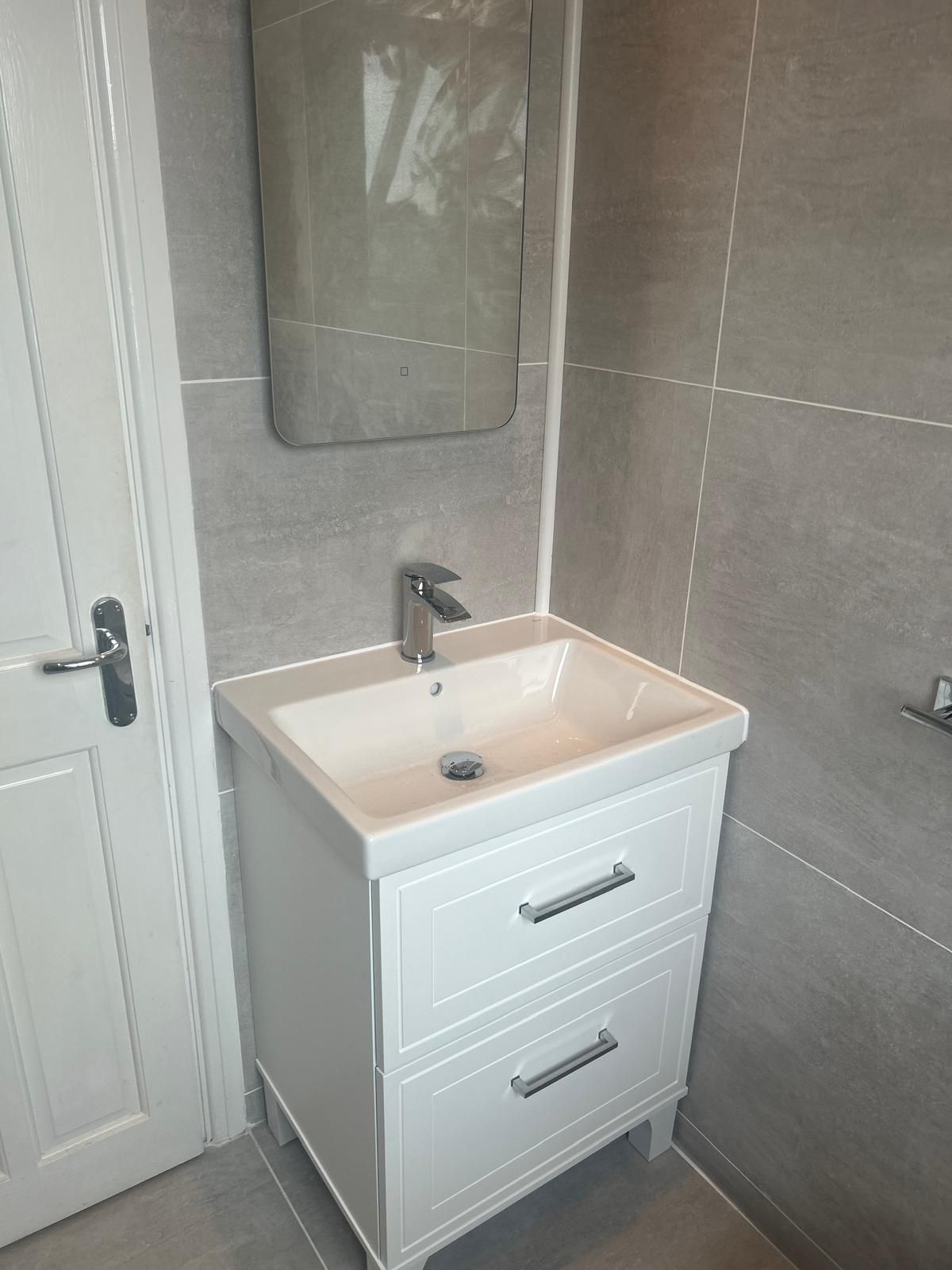 After photo 2 – completed Doncaster bathroom and heating installation by Radiant Heating Yorkshire